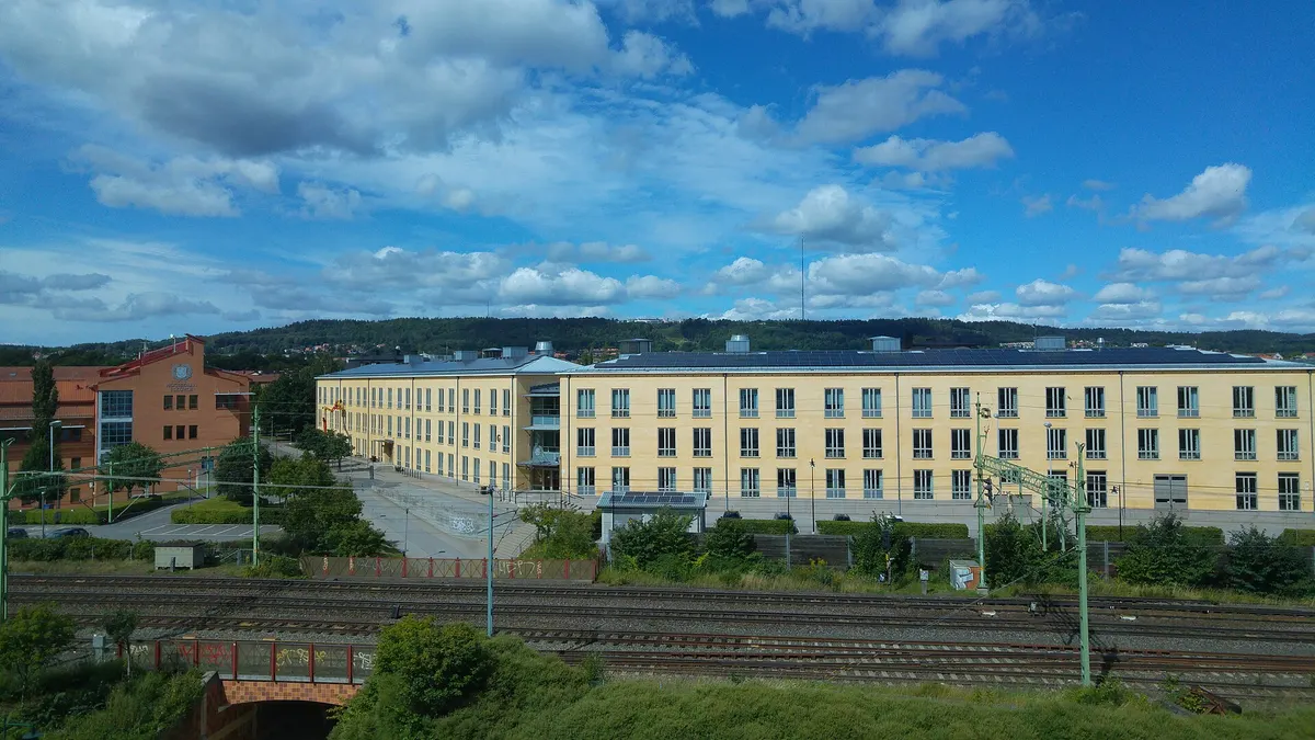 Hus E och G på Högskolan i Skövdes campus.